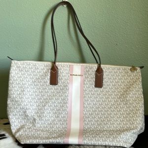 Michael Kors bag